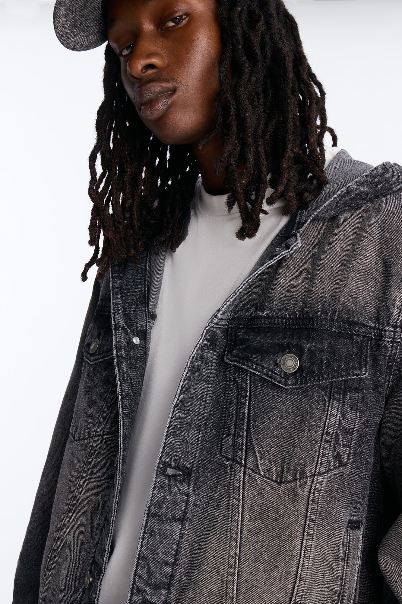 Shrunken Off Duty Denim Trucker Jacket - Black Wash - Image 3