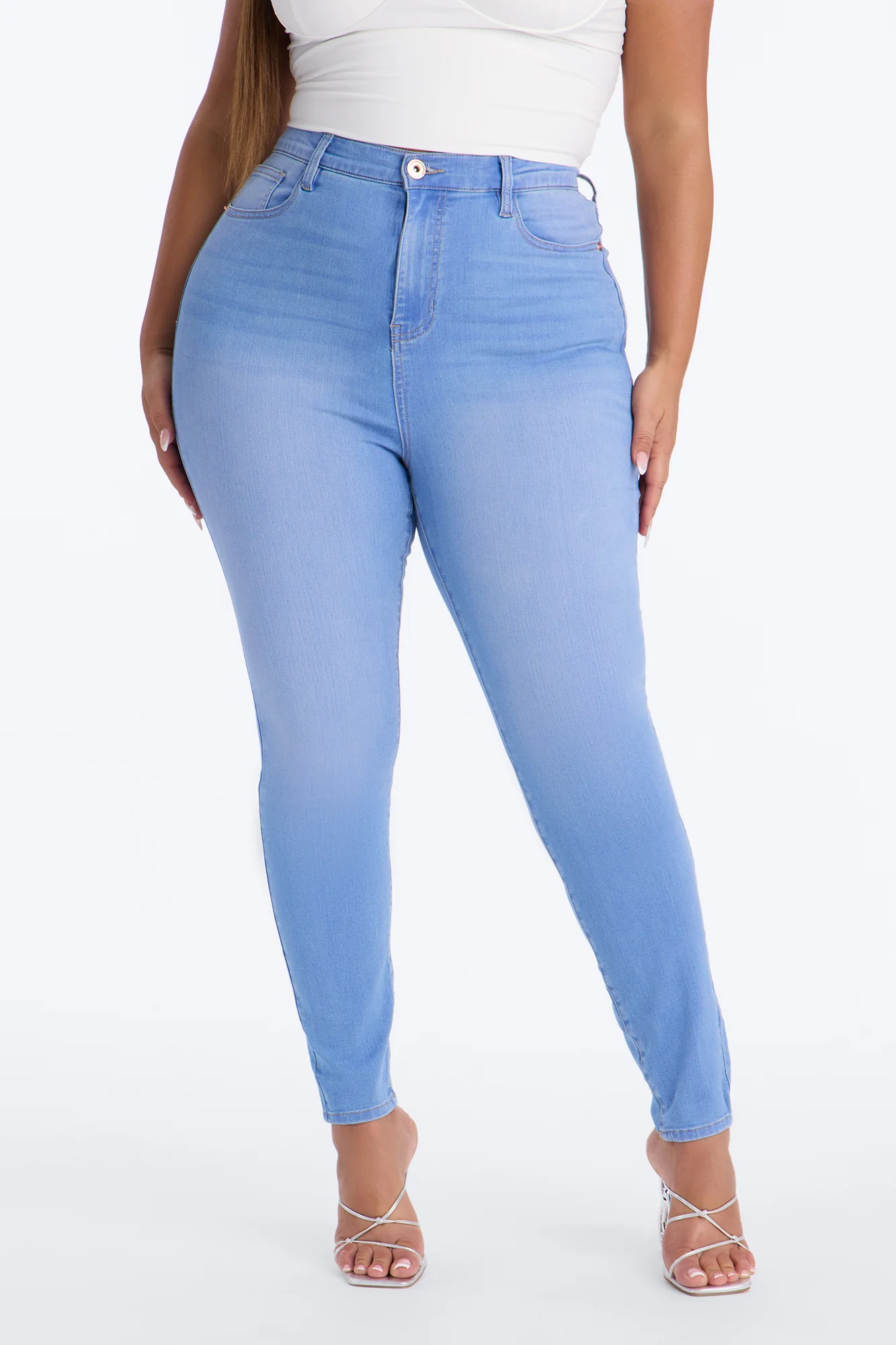 Tall Show Off The Curves Super Stretch Booty Lifter Skinny Jeans - Medium Blue Wash - Image 5