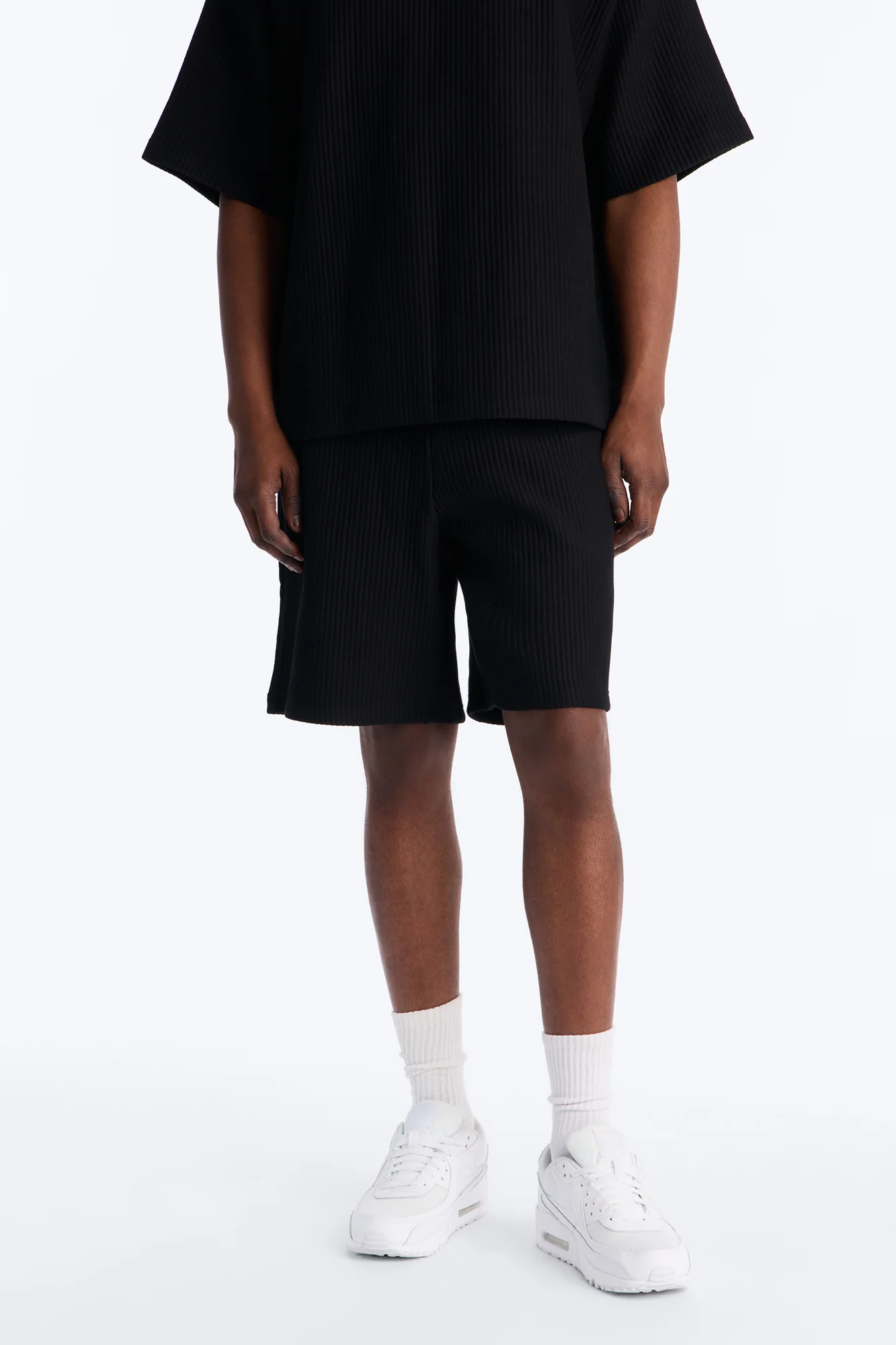 Textured Relaxed Sweatshort - Black