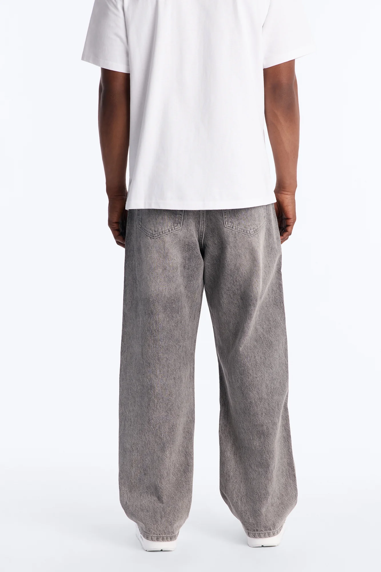 The Staple Relaxed Jean - Grey - Image 4