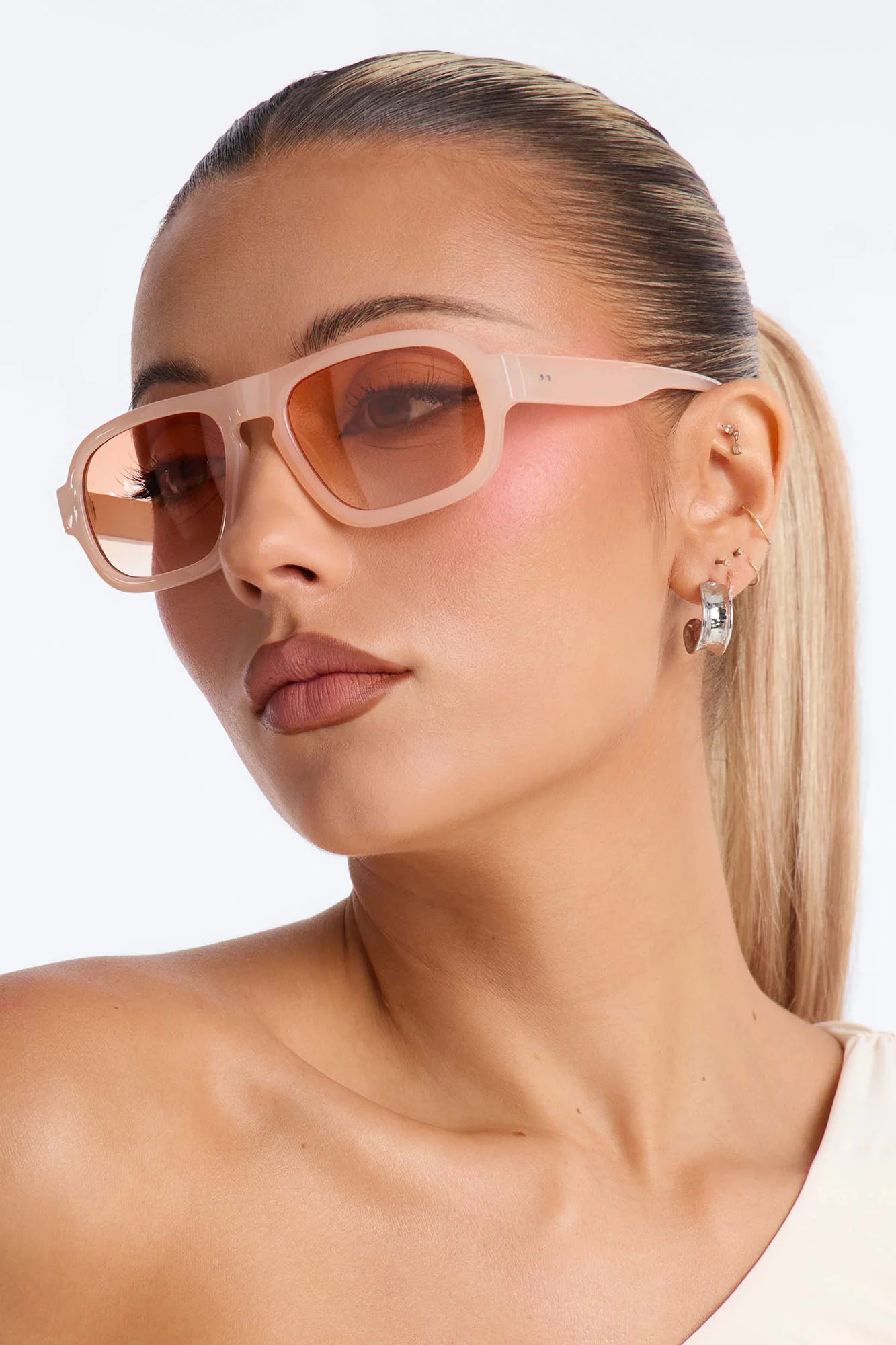 Track Star Sunglasses - Nude