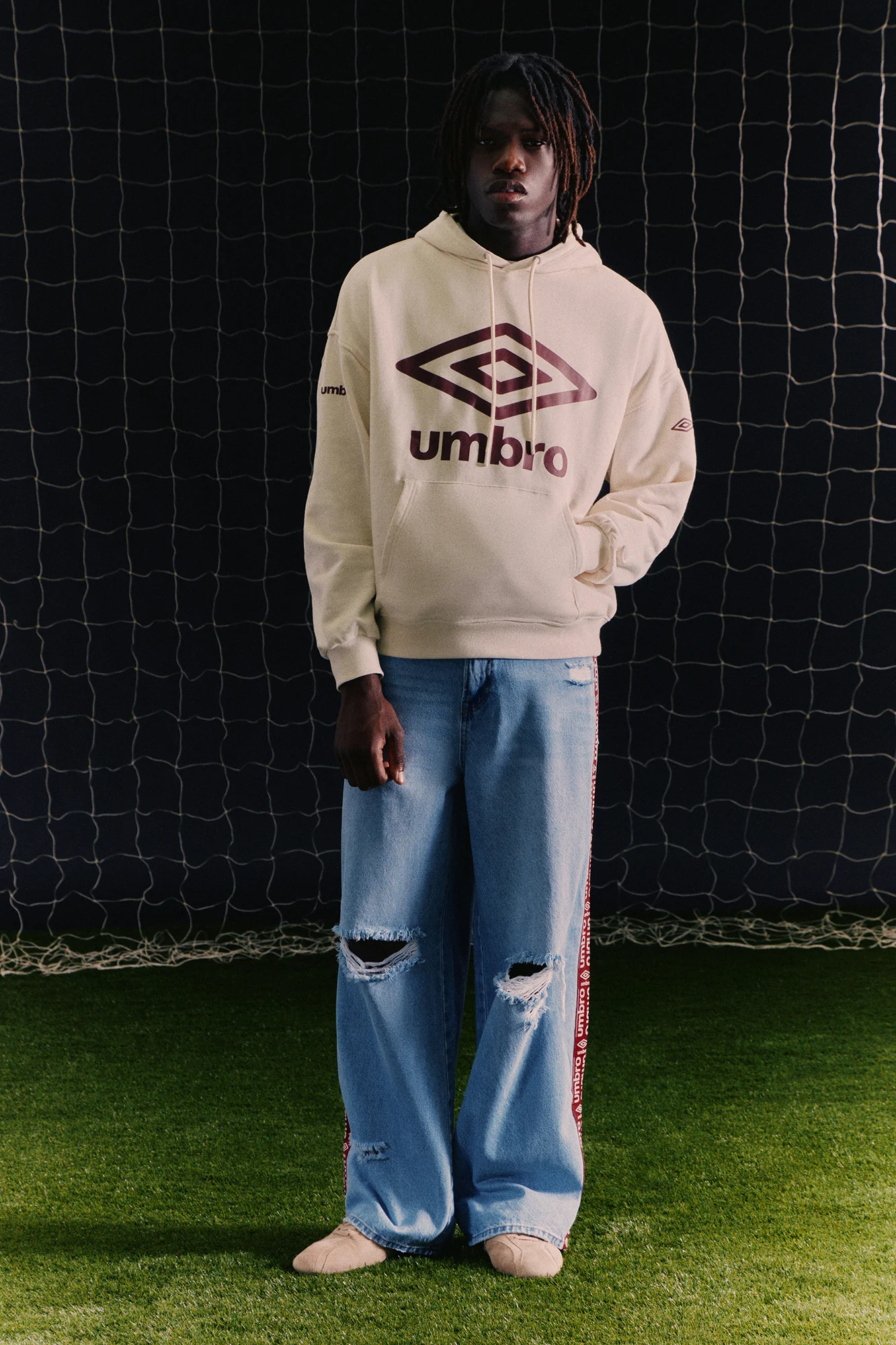 Umbro Distressed Baggy Jean - Light Blue Wash