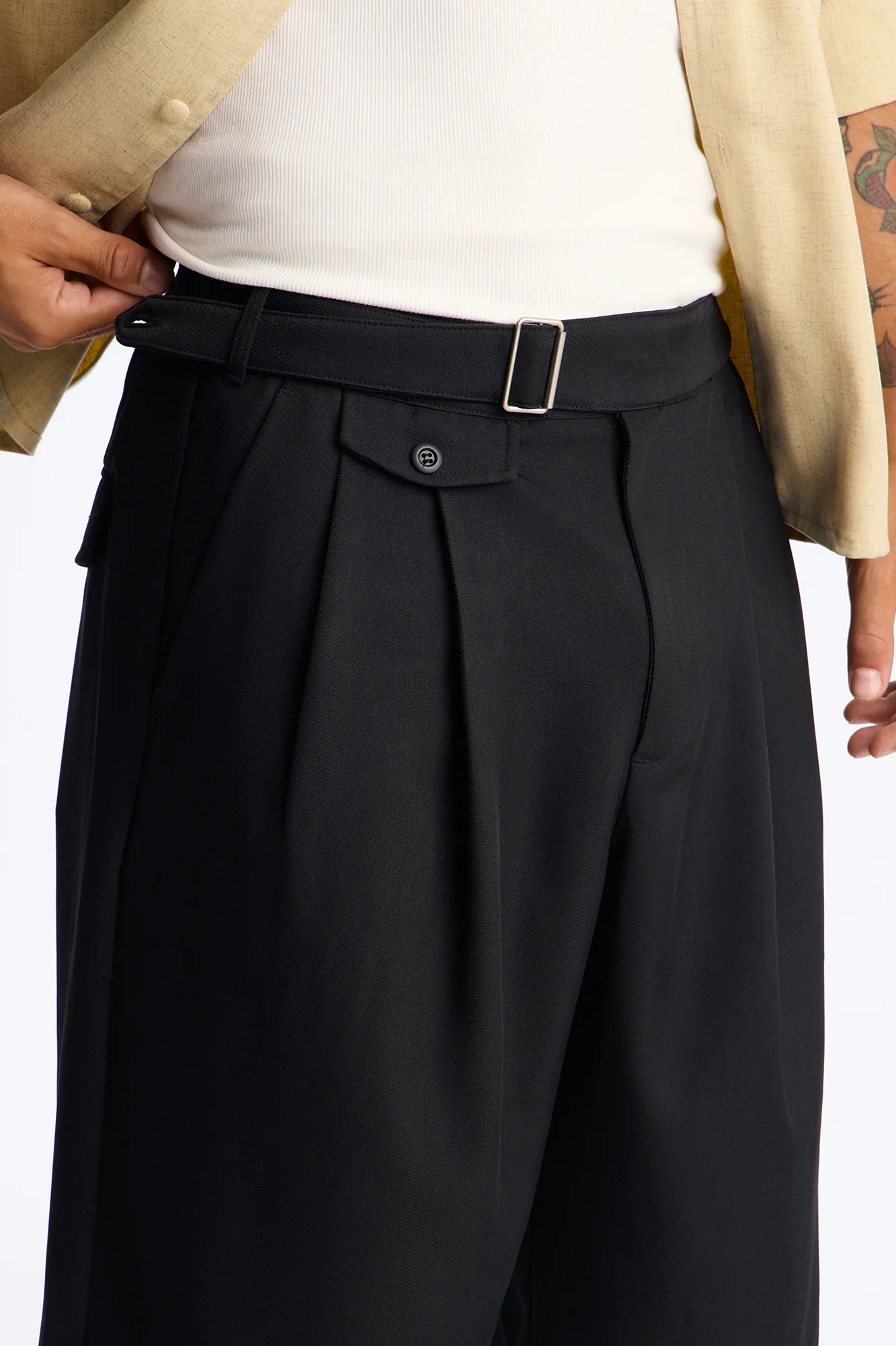 Vanderbilt Gurkha Baggy Trouser Short - Black - Image 3