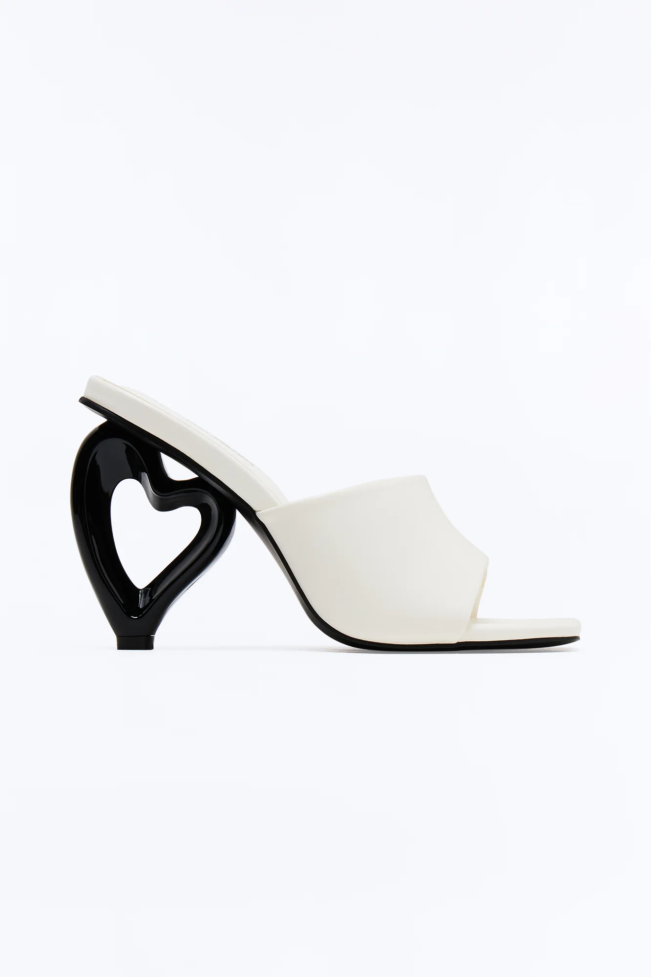 Villy Novelty Heart Heels - White - Image 3
