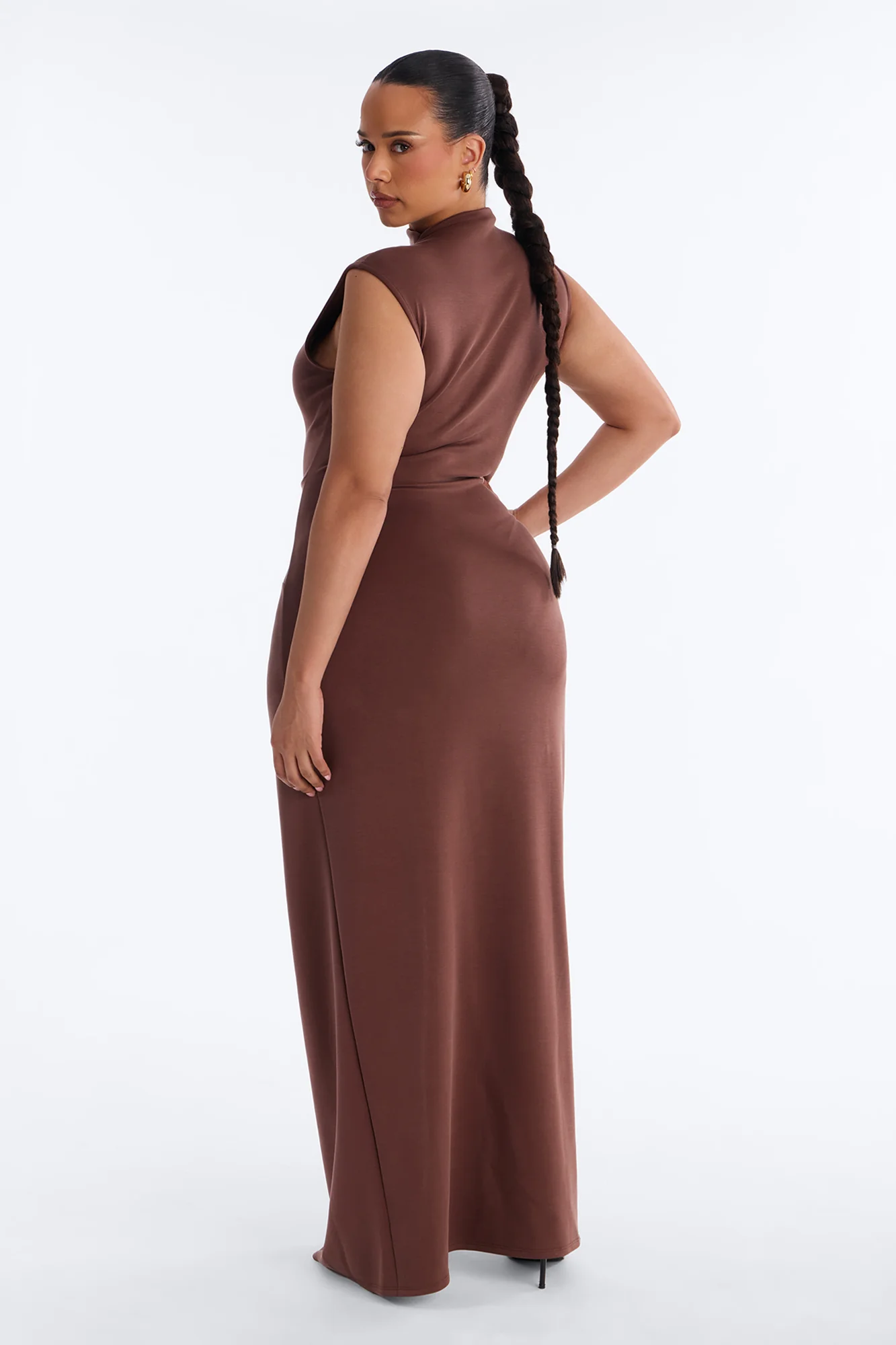 Vivi Twist Maxi Dress - Chocolate - Image 8