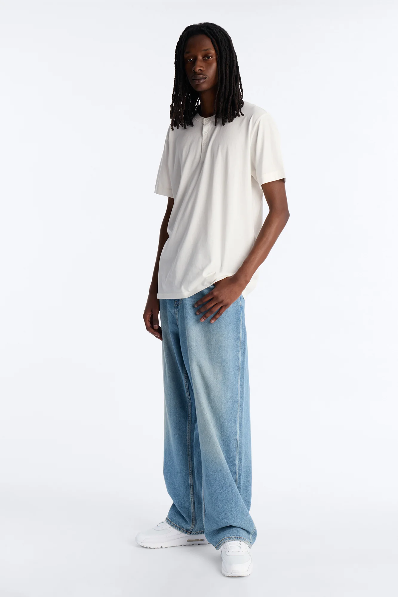 Your Everyday Classic Henley - White - Image 2